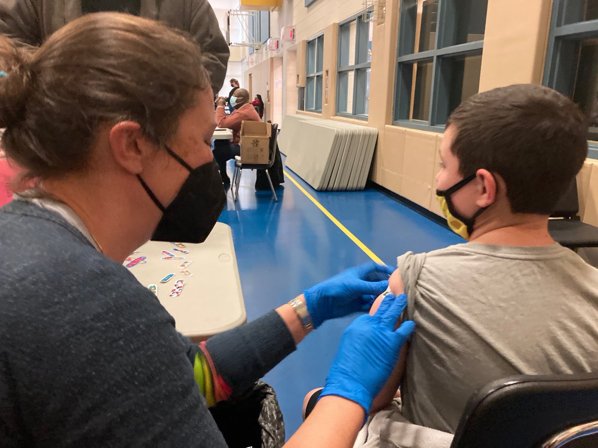 HCSdv's tweet image. It's always a great time volunteering at Every Child Counts' @eccinc2021 pediatric COVID vaccine clinics! #EveryChildCounts #BecauseWeCare #COVIDVaccine