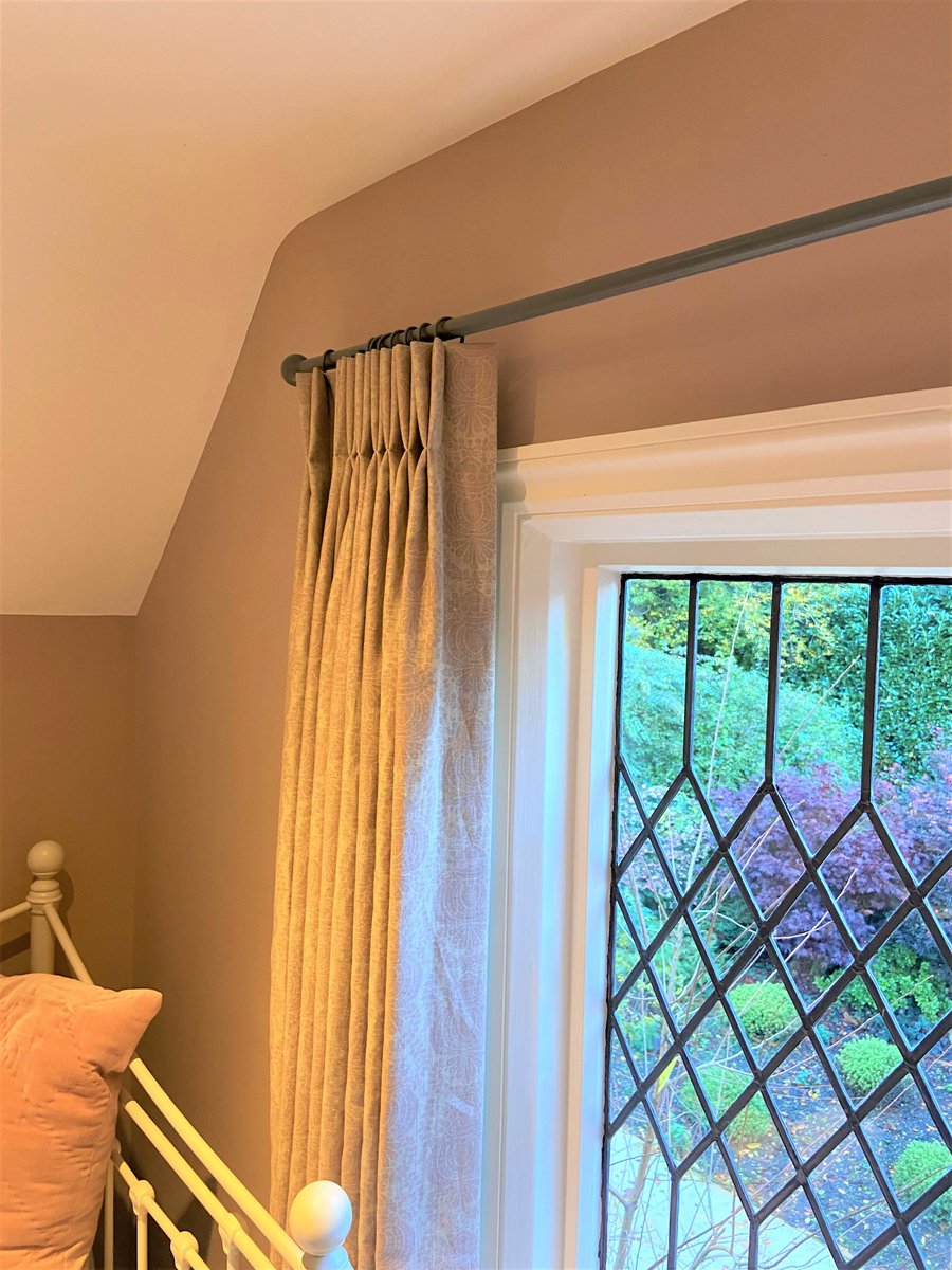 ColourAdvice's tweet photo. Described by Little Greene as, "an exclusive colour once used in the Royal Pavilion Brighton", I just love this pink. And of course, accented with shades of grey, this @littlegreene Light Peach Blossom can create a tremendous calmness to any bedroom #interiordesign https://t.co/3MG4zz3r4x