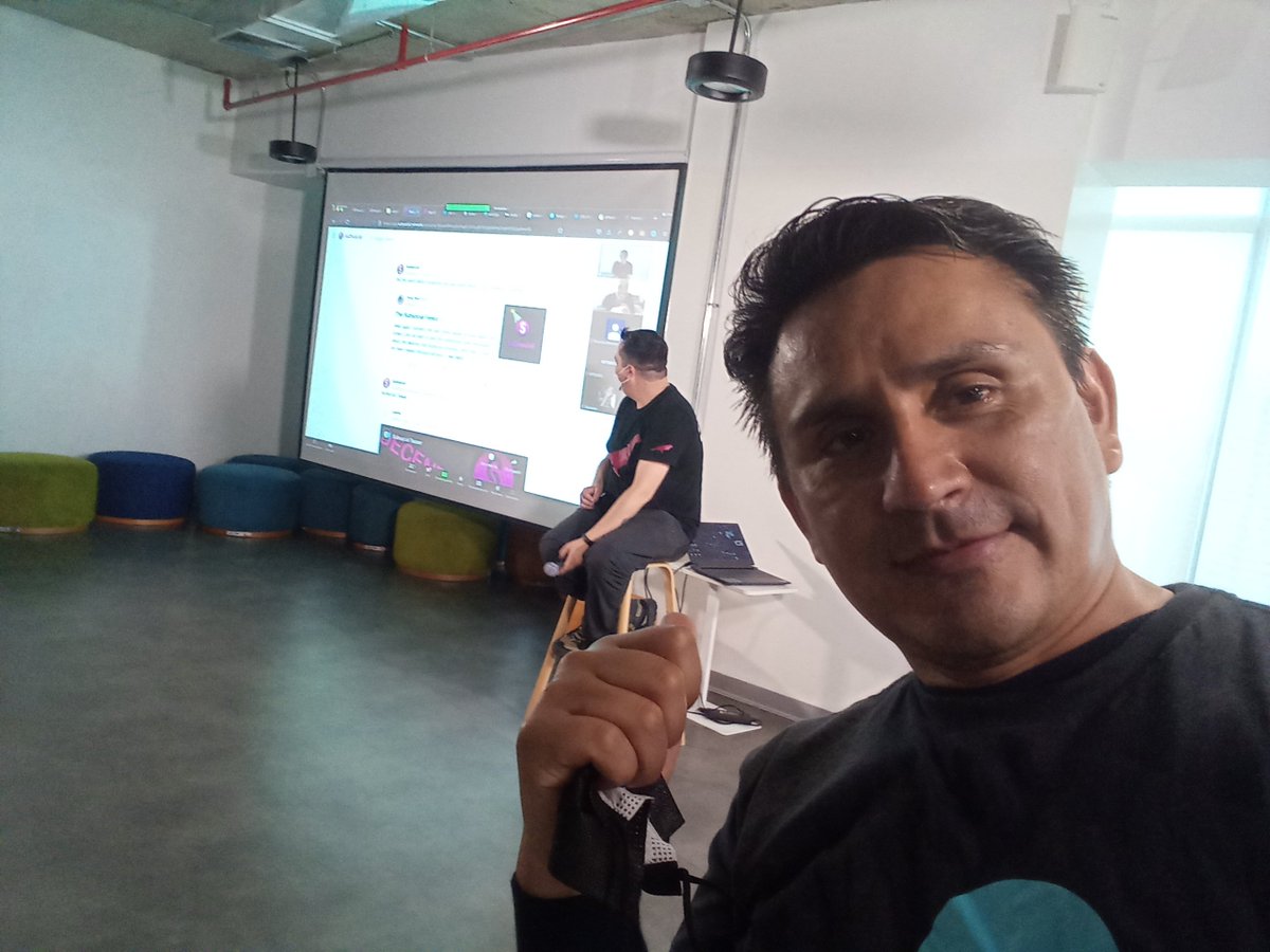 CryptoCheffx's tweet photo. Subsocial con Maarmapa en el aire.
#subsocial #polkadot #kusama #blockchain #qolkrex #cryptocheff https://t.co/xUj9WqO7Ux