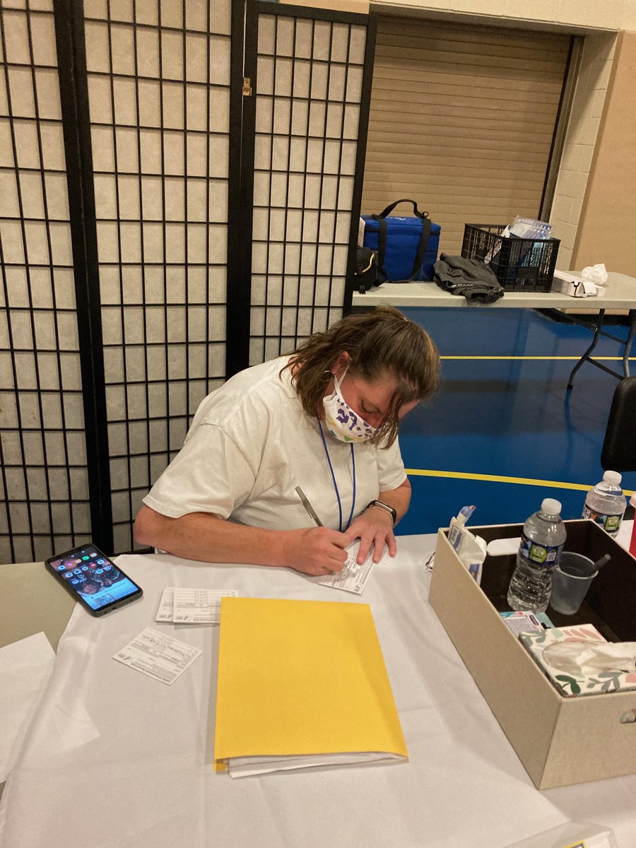 HCSdv's tweet image. It's always a great time volunteering at Every Child Counts' @eccinc2021 pediatric COVID vaccine clinics! #EveryChildCounts #BecauseWeCare #COVIDVaccine