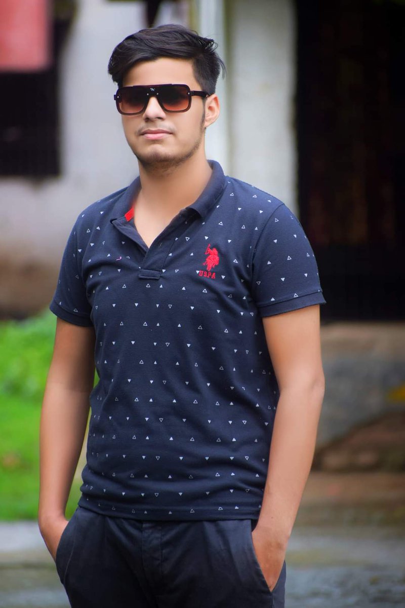 ArpittRoy's tweet photo. "Every pain gives a lesson and
every lesson changes a person" ๐
- A.P.J Abdul Kalam
.
.
.
.
.
#ArpitRoy
#arpitroyofficial
#arpitroy28 https://t.co/dlcjQR221Z
