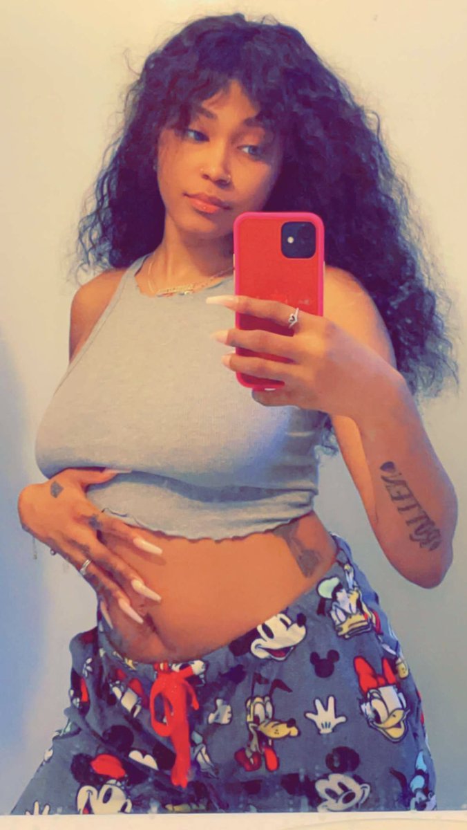 blvhzzy's tweet photo. Just wanted to let y’all know I’m still alive lol https://t.co/um1GLSaCZJ