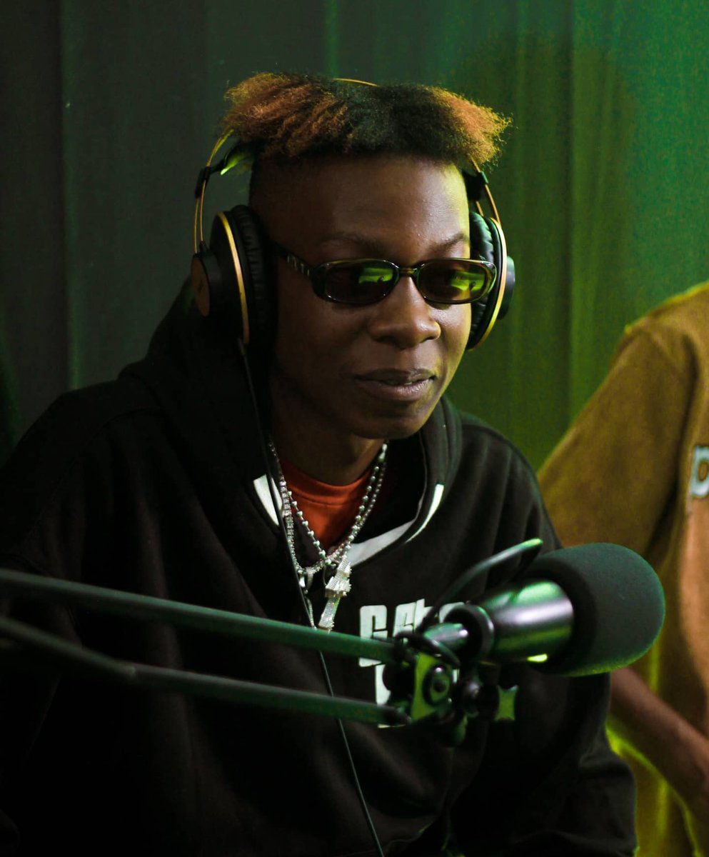 myDMs Podcast tweet media