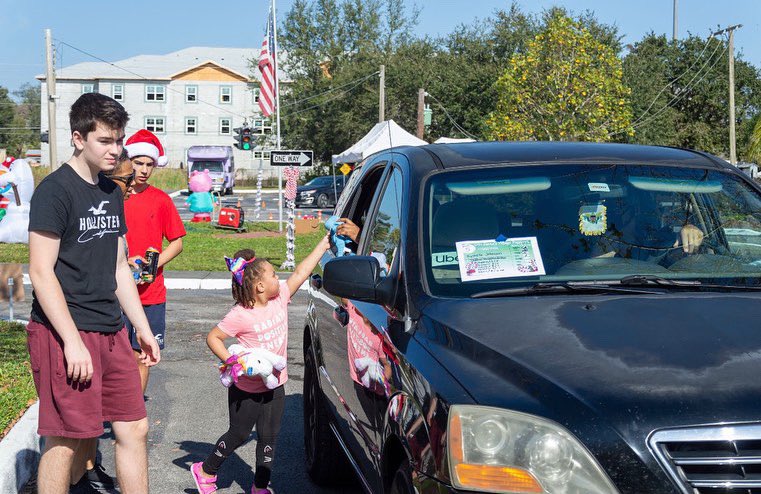CSVcentralFL's tweet image. Santa’s Village was a success! 

Thank you to all the volunteers and donors who helped make this possible! 🎄