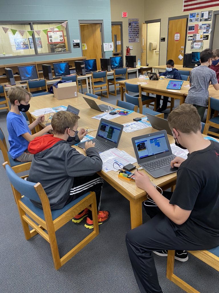 elizadams23's tweet image. Day 10 2nd stop @LRMSPride! “Best day ever!” Success again! @KHurelbrink @jawkuhn @mrs_hardiman @roddywood #CSedWCPSS #CSEverywhere #CSedweek2021