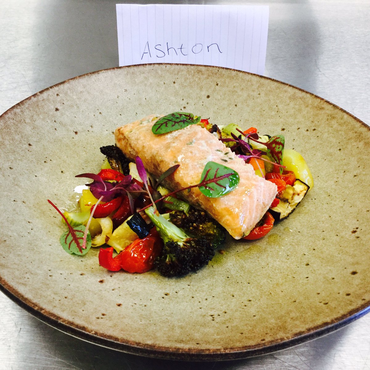 LionMatteo's tweet photo. @BuxtonLeek Our '#Explore &amp; #Discover'  https://t.co/4fhAob3Eo8 group have excelled this term! Just 12 weeks ago they had no kitchen experience and now they are producing these amazing dishes! #Soproud! https://t.co/GVNqBC7RAF