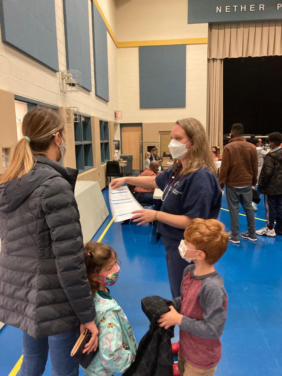 HCSdv's tweet image. It's always a great time volunteering at Every Child Counts' @eccinc2021 pediatric COVID vaccine clinics! #EveryChildCounts #BecauseWeCare #COVIDVaccine