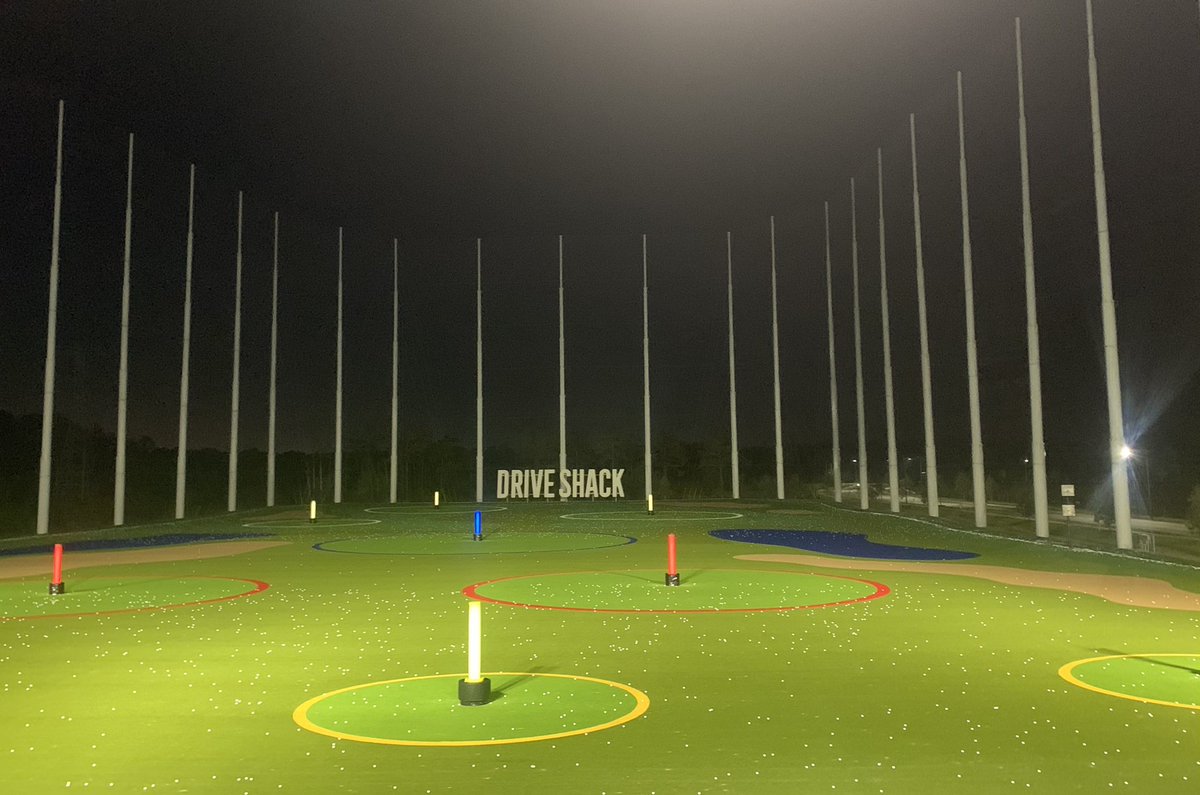 cmgolfdesign's tweet photo. Nice evening out at @driveshack, Orlando.
#research #homework #golf #driveshack #orlando #golflife #drivingrange https://t.co/Yia0PvsSbn