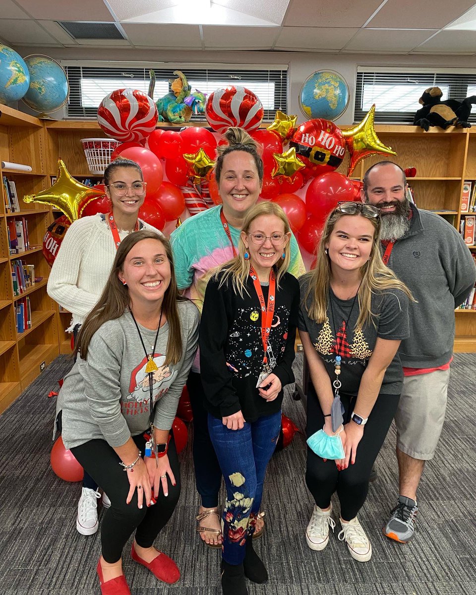 phepandas's tweet photo. PHES faculty is getting in the holiday spirit this afternoon at AVID PLC. #phepandas #sdocgoodtogreat https://t.co/d4n9OAM4U9