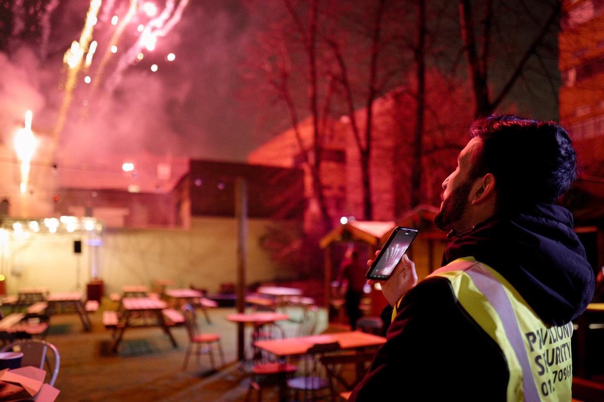 Mike Taylor (@brandtaylor) on Twitter photo Lots of fun <a href="/TheDraytonCourt/">The Drayton Court</a> tonight - who doesn’t LOVE beer, hog roast and fireworks? Huge fun pub and a super safe event. Very well done Liam and the team. Lots of fun <a href="/TheDraytonCourt/">The Drayton Court</a> tonight - who doesn’t LOVE beer, hog roast and fireworks? Huge fun pub and a super safe event. Very well done Liam and the team.