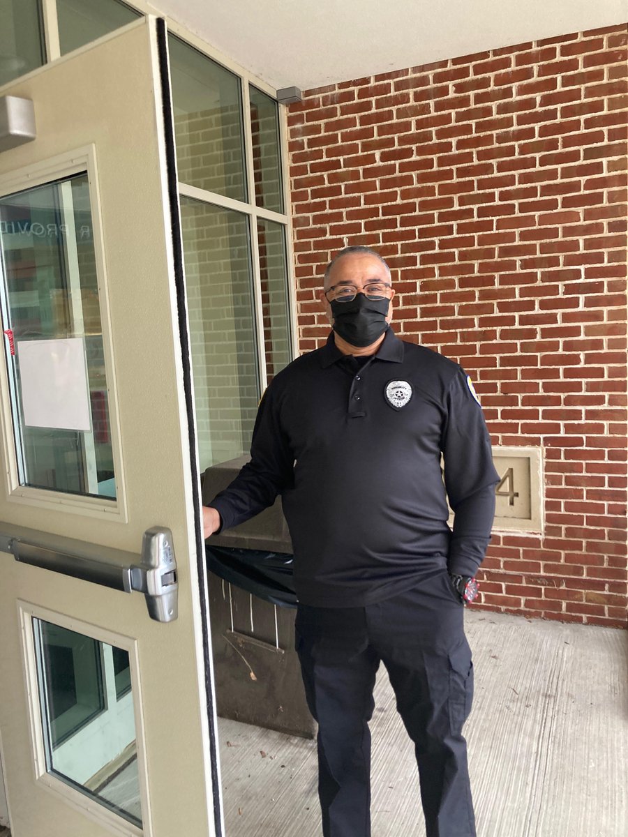 HCSdv's tweet image. It's always a great time volunteering at Every Child Counts' @eccinc2021 pediatric COVID vaccine clinics! #EveryChildCounts #BecauseWeCare #COVIDVaccine