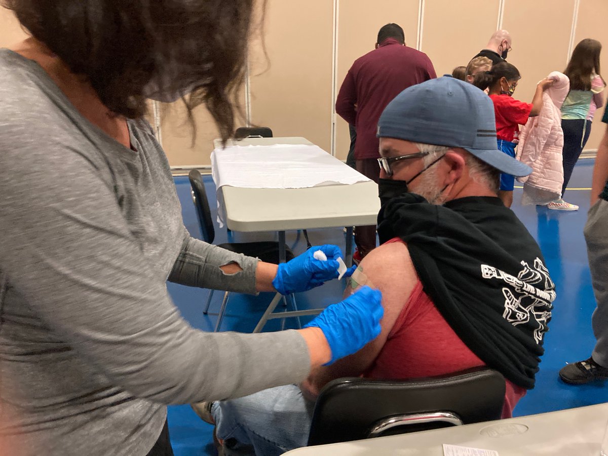 HCSdv's tweet image. It's always a great time volunteering at Every Child Counts' @eccinc2021 pediatric COVID vaccine clinics! #EveryChildCounts #BecauseWeCare #COVIDVaccine