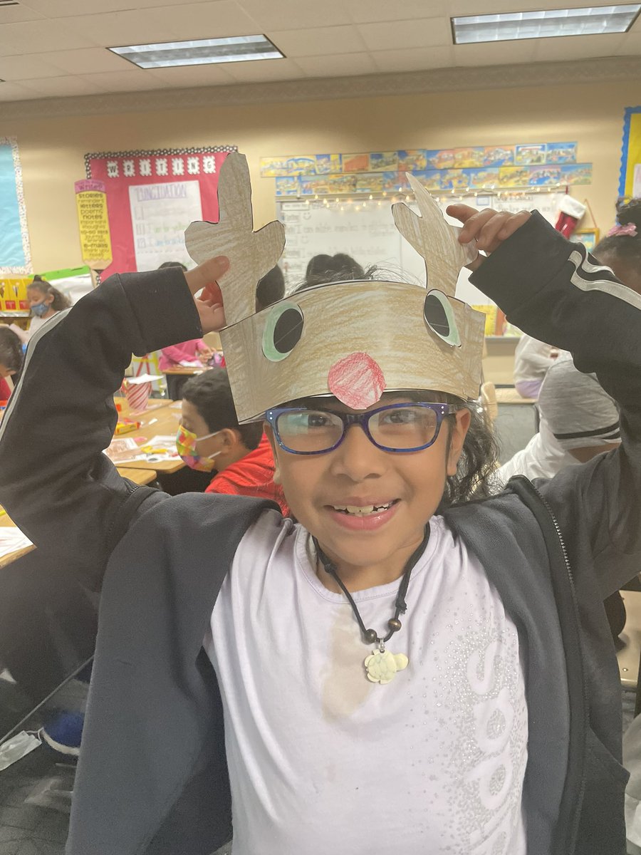 MrsMillerNWE's tweet photo. Loved spending Reindeer Day with all of these sweet faces! #WeAreWayne #PantherProud #2MoreWakeups https://t.co/1Bl1FEybyQ