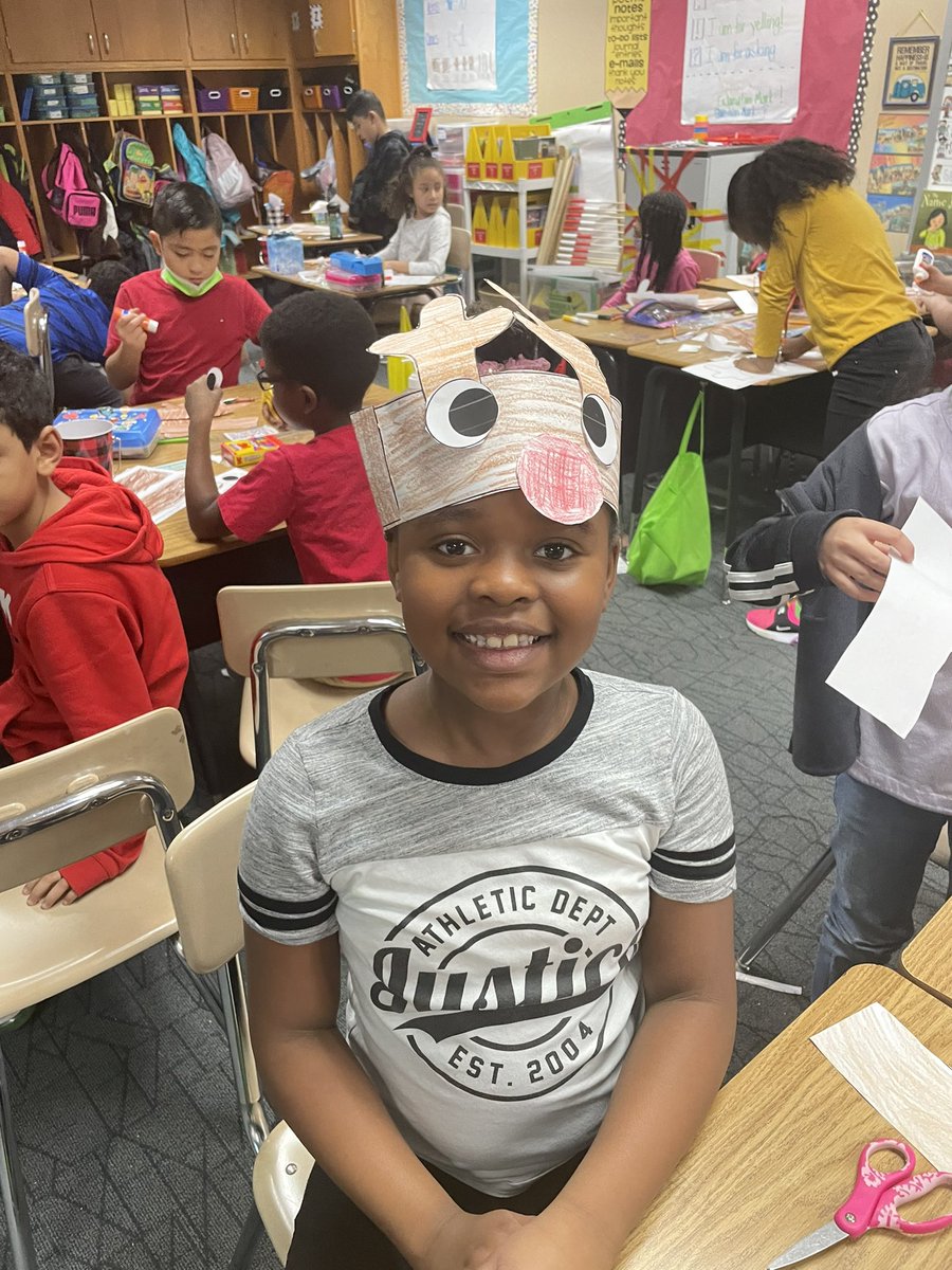 MrsMillerNWE's tweet photo. Loved spending Reindeer Day with all of these sweet faces! #WeAreWayne #PantherProud #2MoreWakeups https://t.co/1Bl1FEybyQ