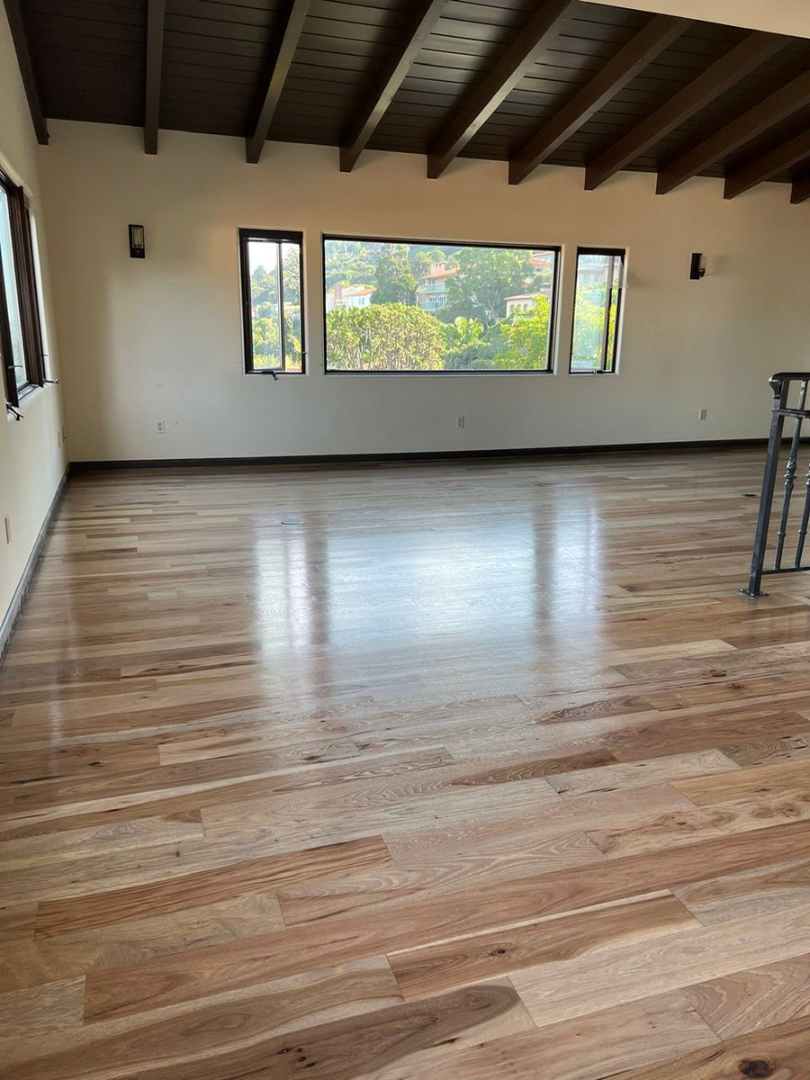 FlooringMy's tweet photo. Hardwood Refinish in Palos Verdes, CA. 

#hardwoodfloors #refinish #flooring https://t.co/BlY8P3ryTc