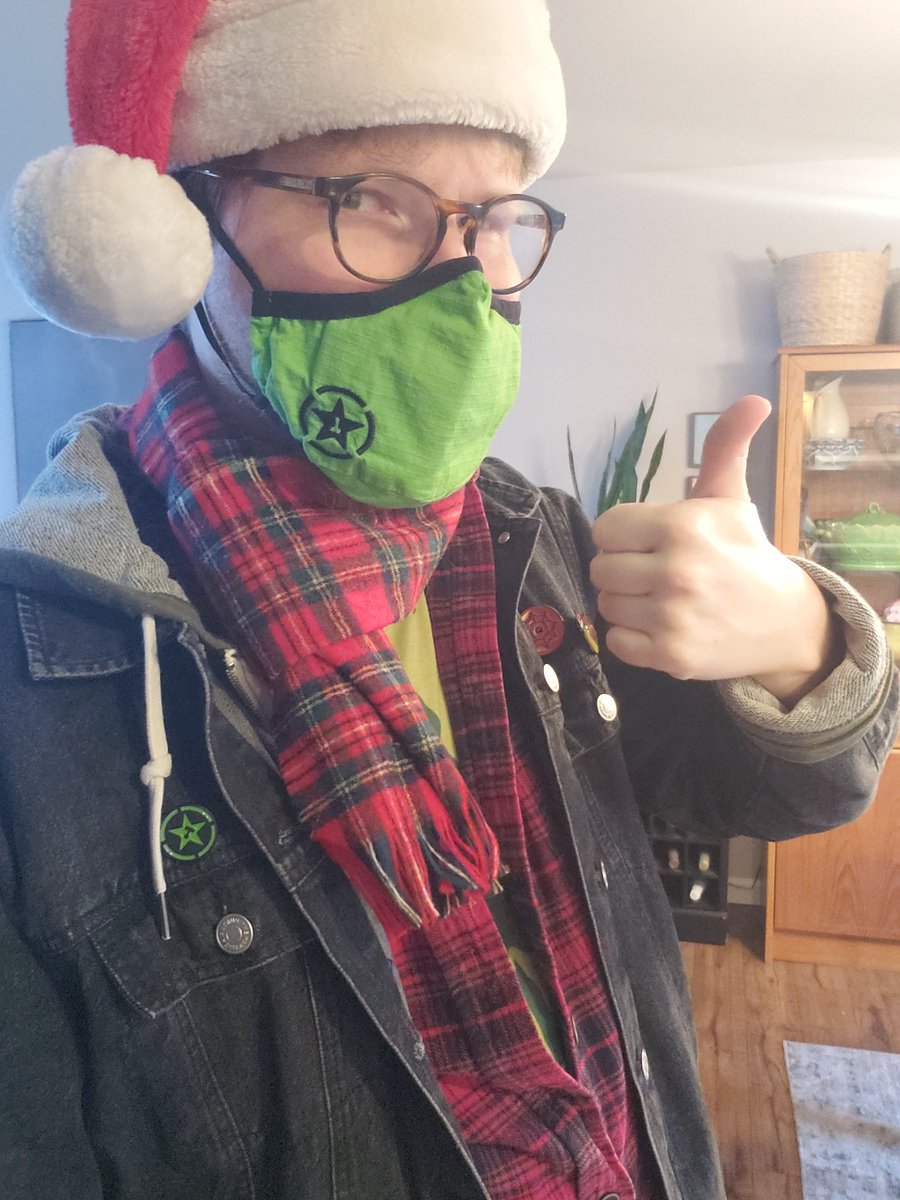 PinkGeek008's tweet photo. It's #RTCommunityDay which of course means a special #RTOOTD. Now friends, you be sure to bundle up warm today & wear your masks like a good camper. I want to see you all again next year & the year after that. Don't make me bring out the shmol for you!
Hope you have a ToP day! https://t.co/aDl386kOuk