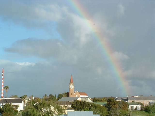 Jaggie1947's tweet photo. Rainbow over Stanford Western Cape. #Explorio https://t.co/aVWWEpVPGY