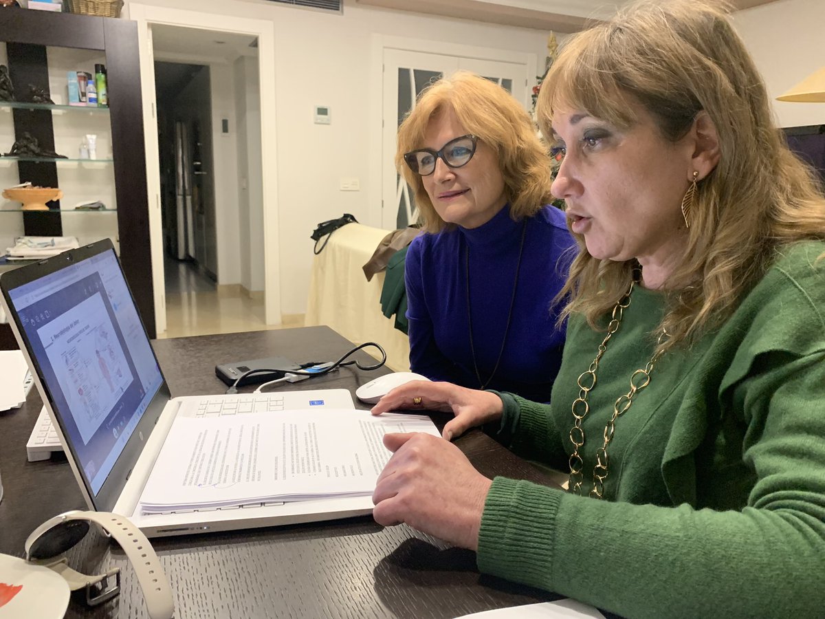 dolor_in's tweet photo. Hoy Masterclass online para el curso de #dolorinfantil en @CESHygiea 
Hablando de neurobiólogia y taxonomía del dolor
Vamos adelante en el aprendizaje. https://t.co/XtkIve8SFV
