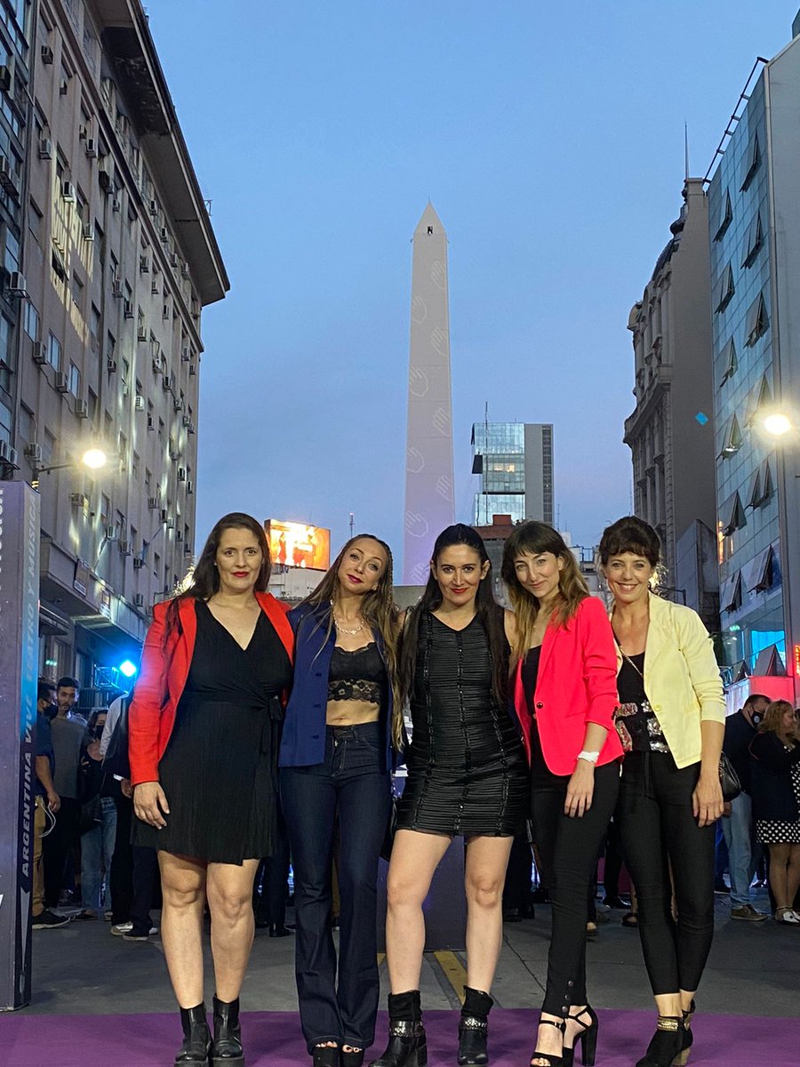 #mujeresenelbaño !! 

 🎉 Estrenamos esta bomba de obra de la genial @marielaasensio en 14-1 en el <a href="/TeatroPicadero/">Teatro Picadero</a> !!
<a href="/MaidaAndrenacci/">Maida Andrenacci</a> <a href="/LauCymer/">LauraCymer</a> <a href="/esthergoris1/">Esther Goris</a> <a href="/iridemockert/">iridemockert</a> 

🎫 Entradas ya por <a href="/Plateanet/">Plateanet</a>