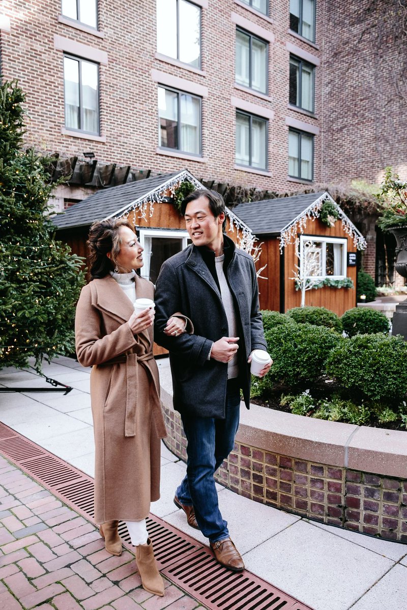 Follow the holiday spirit to <a href="/FSWashington/">Four Seasons DC</a> this weekend as the courtyard fills with market stalls featuring unique gifts and culinary offerings. Enjoy musical entertainment, light and snow displays while getting a start on your holiday shopping.