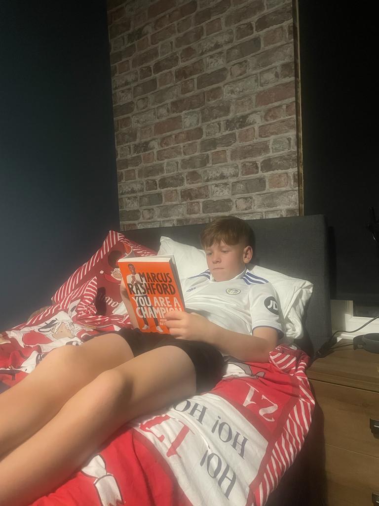 @MarcusRashford This boy lives and breathes football, it's hard to engage him in reading, but he got this book for his 10th birthday (1st Dec)and hasn't put it down for a week. He has just read the last chapter to me and he took every single word in, Thankyou🥰💙 #youareachampion