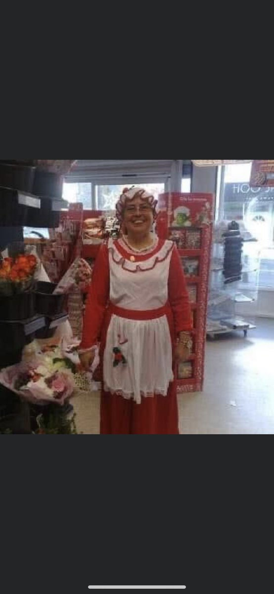 A massive shoutout to Miss Santa aka Lady Barbara at Hoo Coop, spreading the positivity. Holding her own competition in store with £2 entry and four different hampers to be won! The definition of Coop! <a href="/DwightAAdams/">Dwight Adams</a> <a href="/LauraParryCo_op/">Laura Parry</a> @CoopRobson