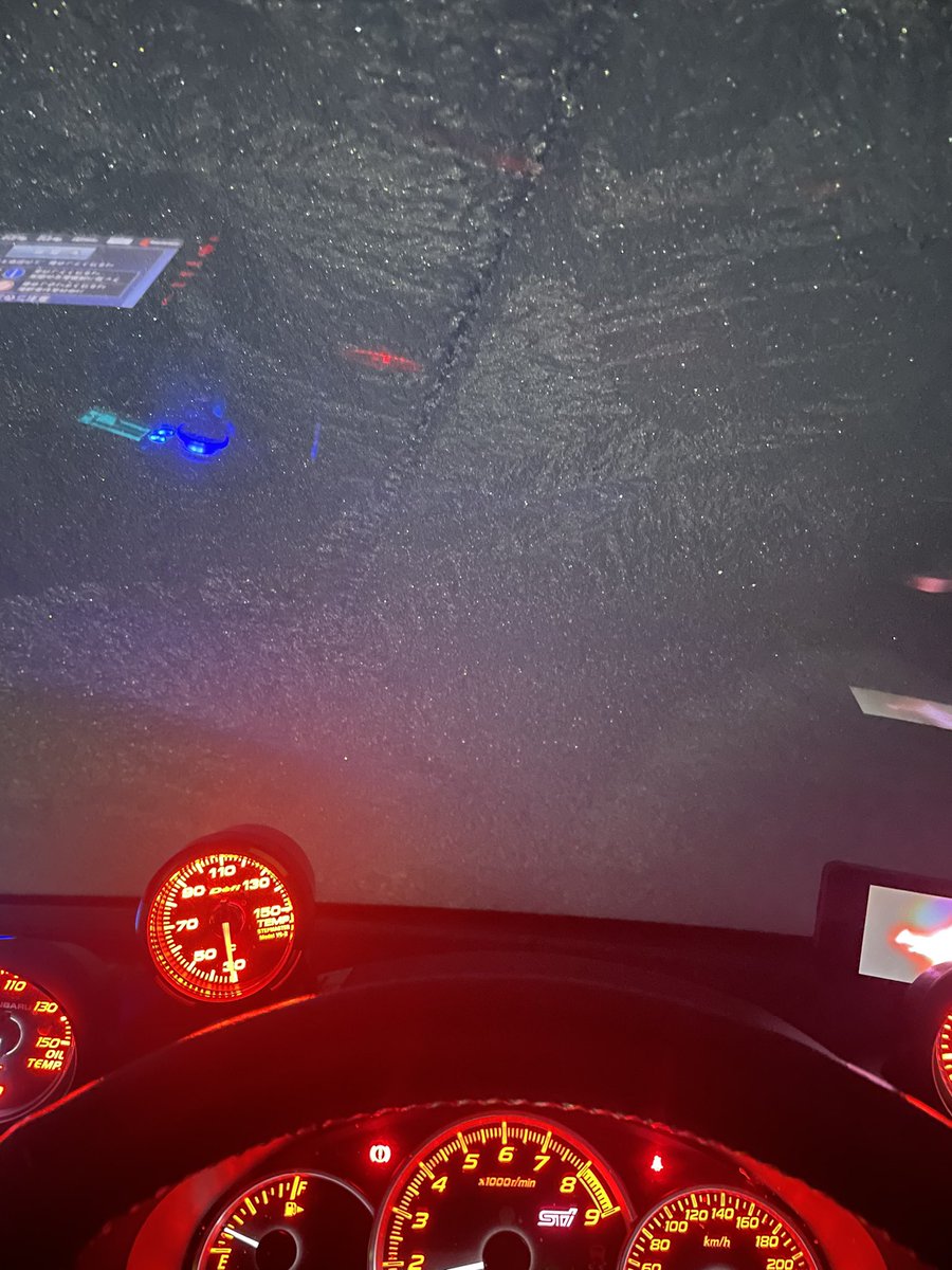 夜勤終わり、少しジムに寄ってから帰ります。

いい感じにフロントガラス凍ってました❄️

久しぶりにアナログ描いてみましたが…描き方を忘れてますね(素体なので誰を描くか悩み中 