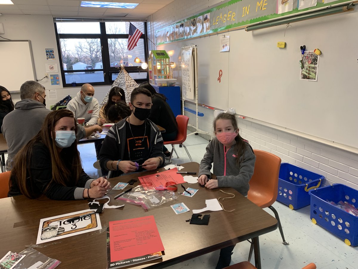 ThayerElem's tweet photo. PTO sponsored a Family Night event on Thursday, December 9.  Families were invited to have hot chocolate, decorate cookies, create crafts and attend the book fair. We also highlighted our Focus Habit for November/December, "Put First Things First". https://t.co/bL1wZzNiJb