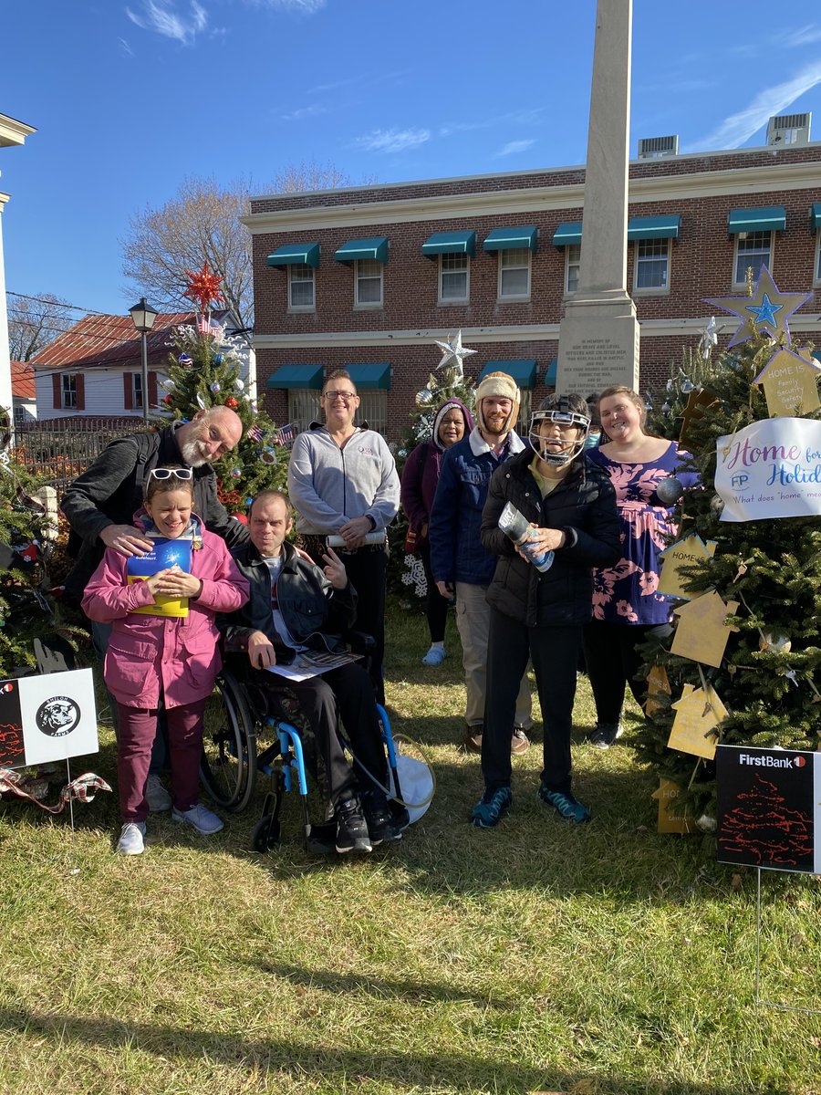 BotetourtChambr's tweet photo. We toured the Botetourt County Historical Museum and the @fbvirginia Tinsel Trail with these lovely visitors from It's About Time Inc. Thank you to the Museum for their warm welcome and to Bobbie and Mitchell Bowman at 25  East Main B &amp; B for the delicious hot chocolate &amp; snacks! https://t.co/P4u4nutl6b