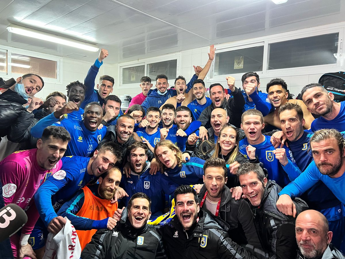 💙 No ha podido ser.

🐔 ¡¡¡PERO AQUÍ TENÉIS A UN EQUIPAZO!!!