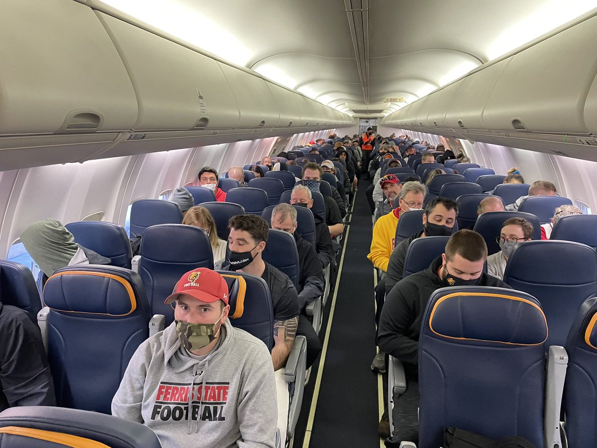 A plane full of ‘Dawgs!