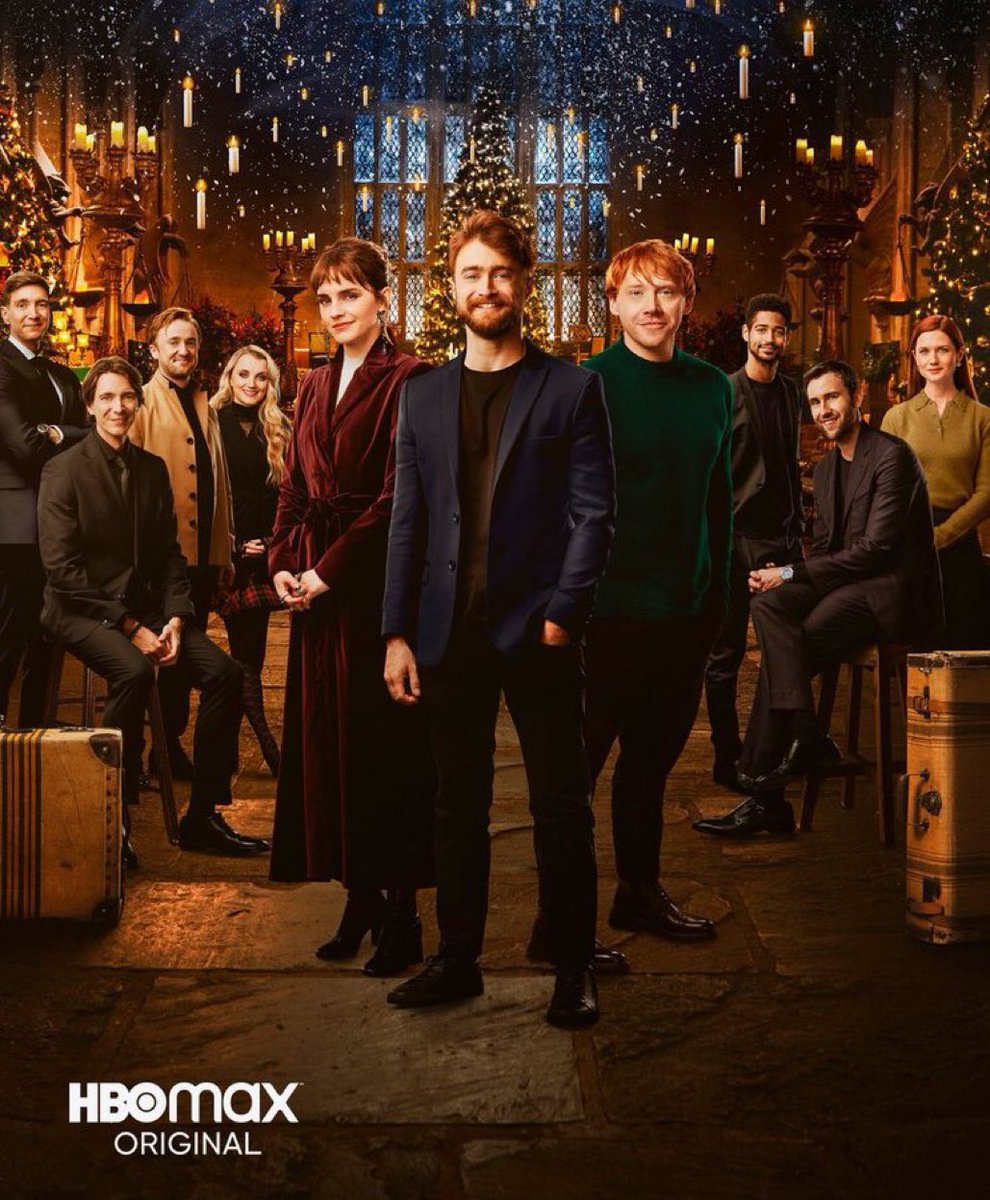 Harry_Potter_TM's tweet photo. YA TENEMOS el póster oficial de “Regreso a Hogwarts”, el reencuentro organizado por HBO Max que veremos el 1 de enero de 2022. https://t.co/kex1RVlKuu