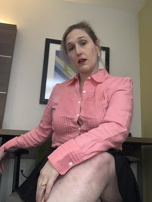 Step into my office&hellip; we need to have a talk. 🥵🥵🥵 https://t.co/VB8pDVlXWS