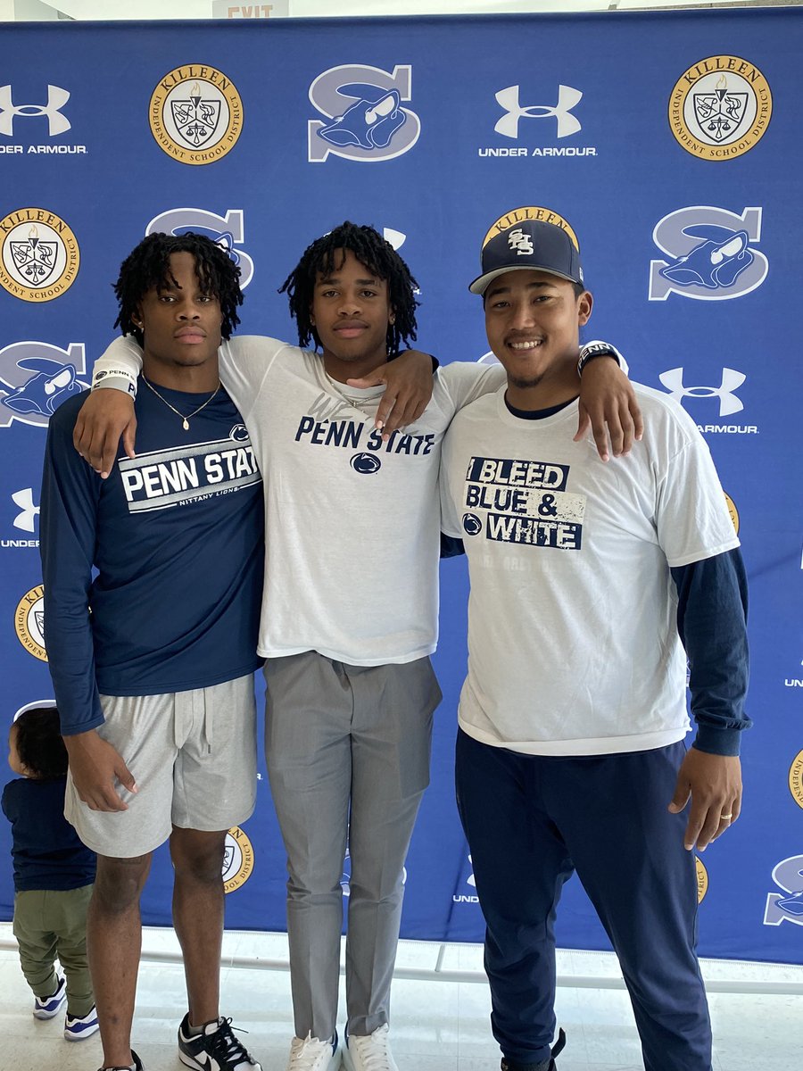 Alijawon2's tweet photo. Proud to be apart of your story @_realmar13 @KhamariTerrell @coachjfranklin
#ShoeSpeed #ShoemakerFootball https://t.co/YIXc27Bl7U