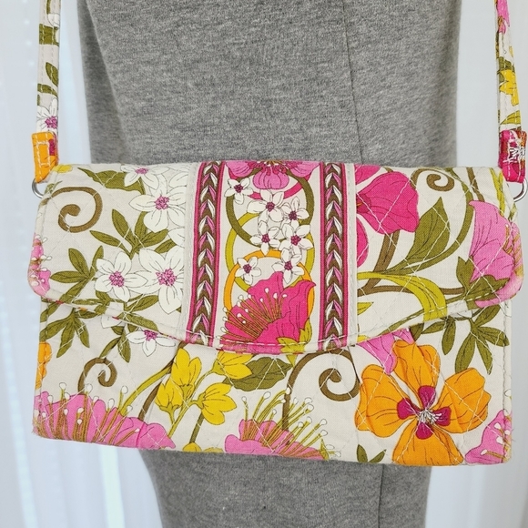 So good I had to share! Check out all the items I'm loving on <a href="/Poshmarkapp/">Poshmark</a> from <a href="/biowoman03/">Karen Gordon</a> #poshmark #fashion #style #shopmycloset #lillypulitzer #boden #verabradley: posh.mk/hrzDxhB90lb