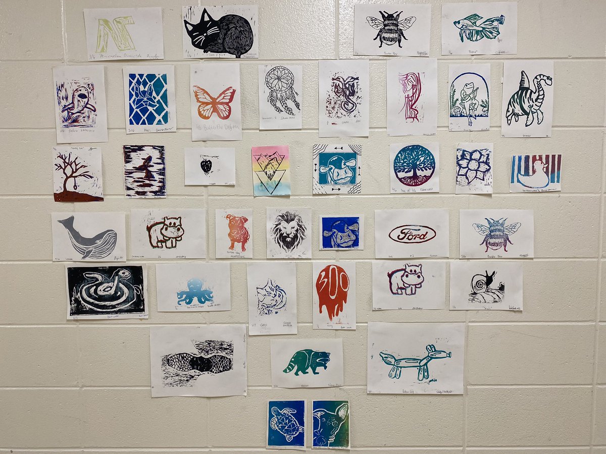 shannoncremeens's tweet photo. The art hallway is my favorite. Our Hawks are so talented!! #ProudOregonHawk https://t.co/tQecanSMoZ