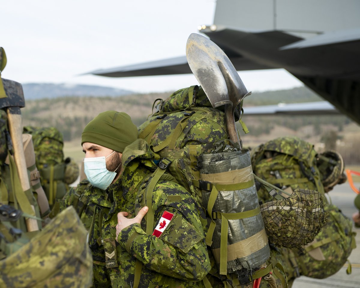 CanadianArmy tweet picture