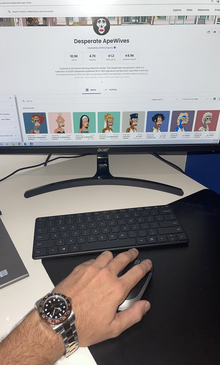 Shopping 🛒 #JustDawIt <a href="/DApeWives/">Desperate ApeWives</a>
