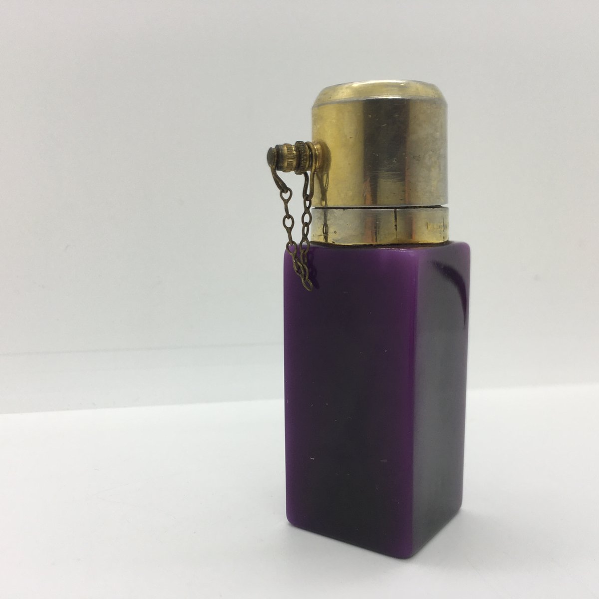 hellinahandbag's tweet image. Check out Antique Baccarat YBRY Paris French ArtDeco Purple Perfume Bottle Atomizer 1920s   ebay.com/itm/-/39378464… via @eBay