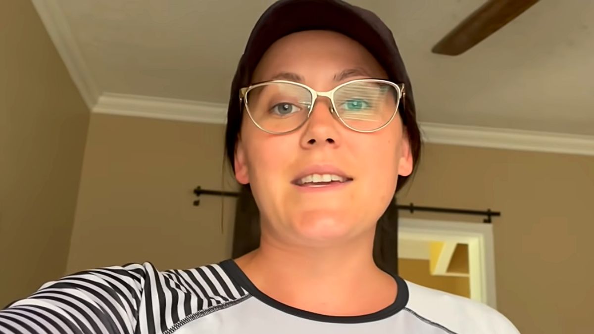 Monsters & Critics: Jenelle Evans is ‘terrified’ of becoming paralyzed or handicapped after checkup with neurosurgeon https://t.co/HeDemczPvH #crime #news https://t.co/6pD6MMMQqy