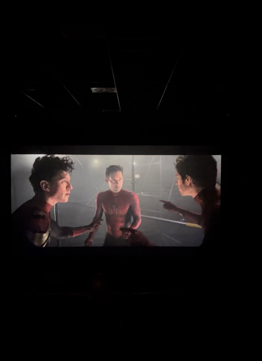 tuseiscimunita's tweet photo. ⚠️ SPOILER ⚠️ #SpiderManNoWayHome 
.
.
.
.
.
.
.
.
.
.
.
.
.
.
.
.
.
.
.
.
.
Comunque io sono stata TUTTO il film aspettando QUESTA SCENAAAAA e ora voglio assolutamente la versione dal backstage https://t.co/H3CKvalCV1