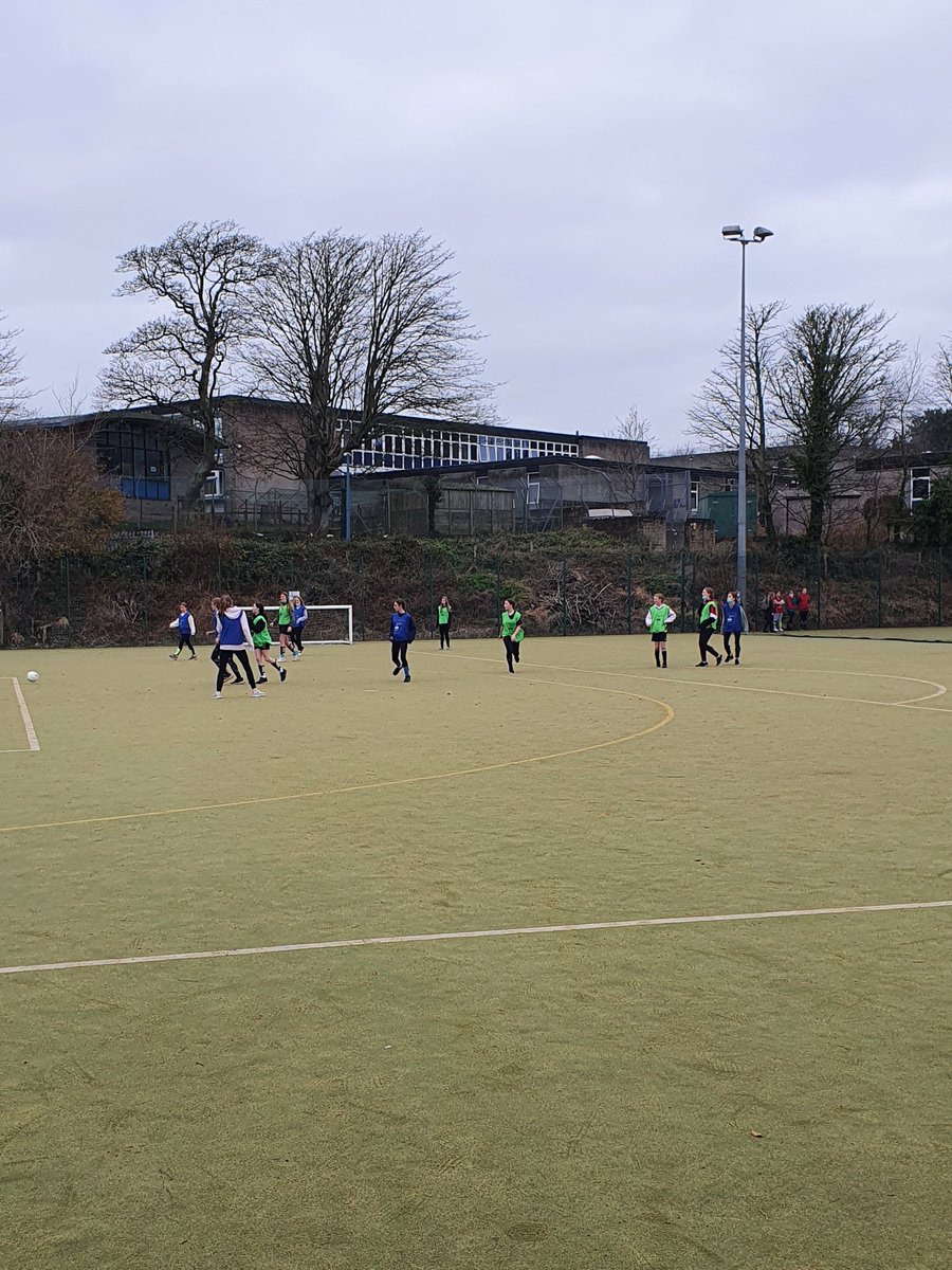 team_year8's tweet photo. Awesome inter tutor rugby and football finals today. Congrats to all who played, well done to 9JYL for winning the football and 9RAH for the rugby win. Great work TEAM! #TEAMYr9 #sports @praisesaltash https://t.co/OM9JzdsTTL