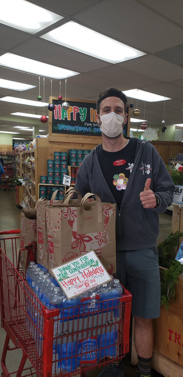 TVHSPTSG's tweet photo. @TJoesOfficial on Speedway and Wilmot in Tucson did it again!  A wonderful donation for our hardworking @TanqVerdeHS professionals' Holiday Party!!!  Go say thank you in person! https://t.co/Kp8z6Aa2La