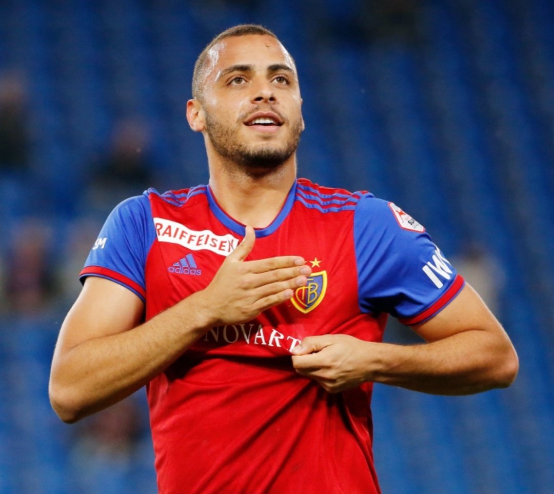 pyerr72's tweet image. ...Che società siamo diventati 
Questo è da andare a Basilea e portarlo subito a Torino ... FORTE È Potente mi ricorda Mandzukic invece come al  solito si dorme vero @juventusfc 
#Juventus #cabral #basilea