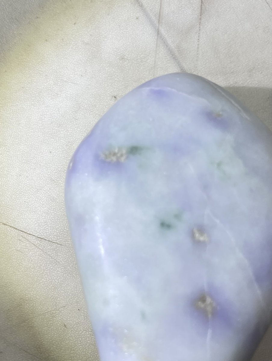 今日のヒスイは、 妖精🧚‍♀️ラベンダーです😁 最近、皆さんが拾われ