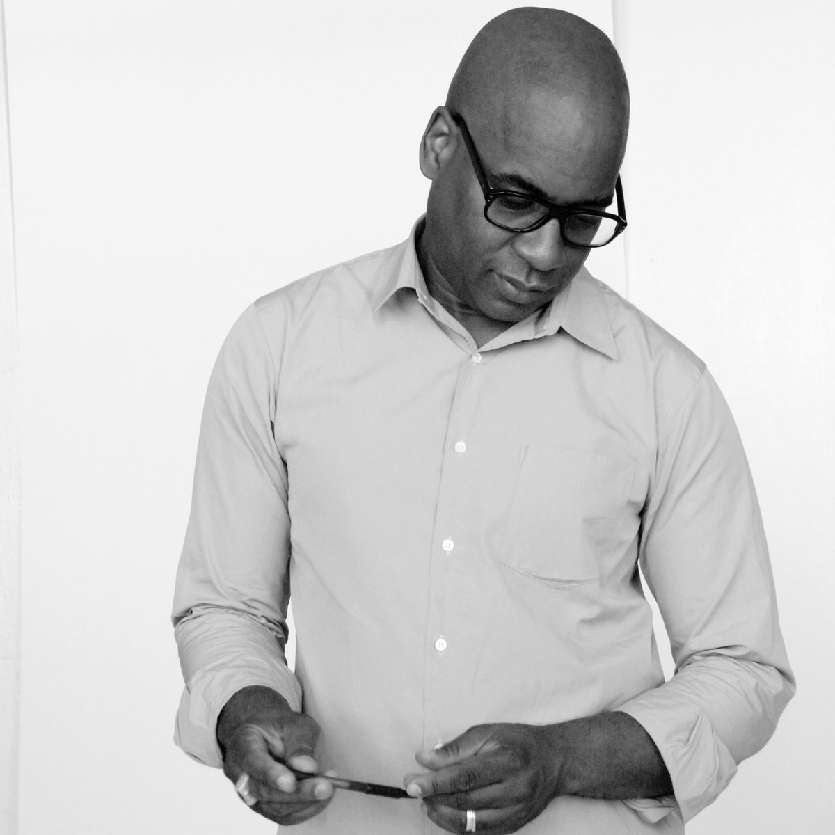 Can't wait for tomorrow! Internationally-acclaimed artist #GlennLigon talks about growing up in #NYC in the '60s and '70s. Glenn's work gives us new ways of seeing our history and ourselves. Don't miss his story of becoming. Subscribe to our podcast at yourhometown.org.