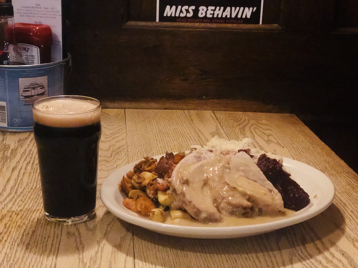A fine Turkey Dinner special tonight <a href="/OffshoreAle/">Offshore Ale Co.</a> We’re also bringing back the fan fav throwback BBQ Chicken Pizza! #oakbluffs #marthasvineyard #restaurant #brewery #dinnerspecial #pizza