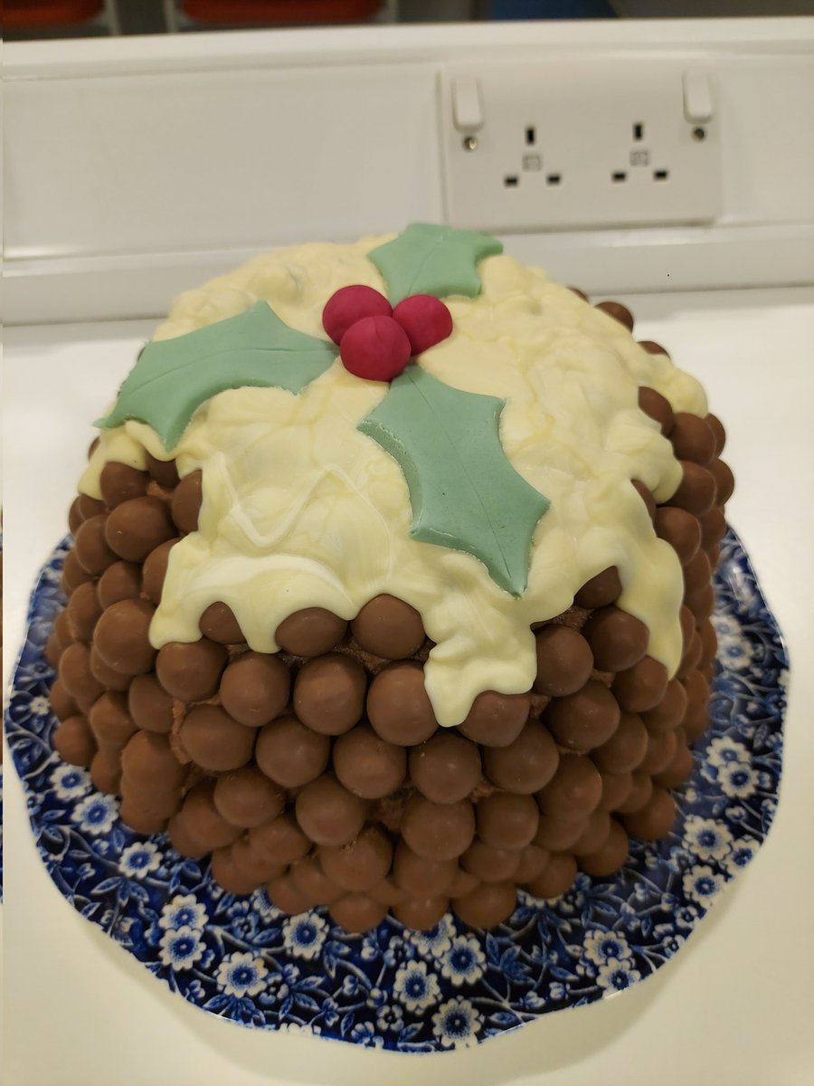 Staff christmas cake comp 😊
