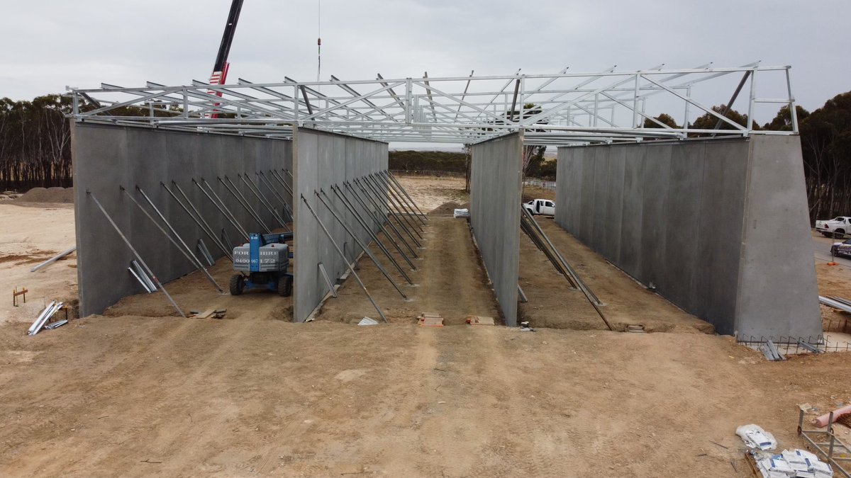 RomaldiPtyLtd's tweet photo. Main structure now complete on the new Truck Wash for Big River Pork in Murray Bridge. Next year sees completion of civils with a projected handover in March 2022.
#romaldi #romaldiconstructions #teamromaldi #builder #commercialconstruction #buildersadelaide #buildersofinsta https://t.co/S9JvhWwyDx