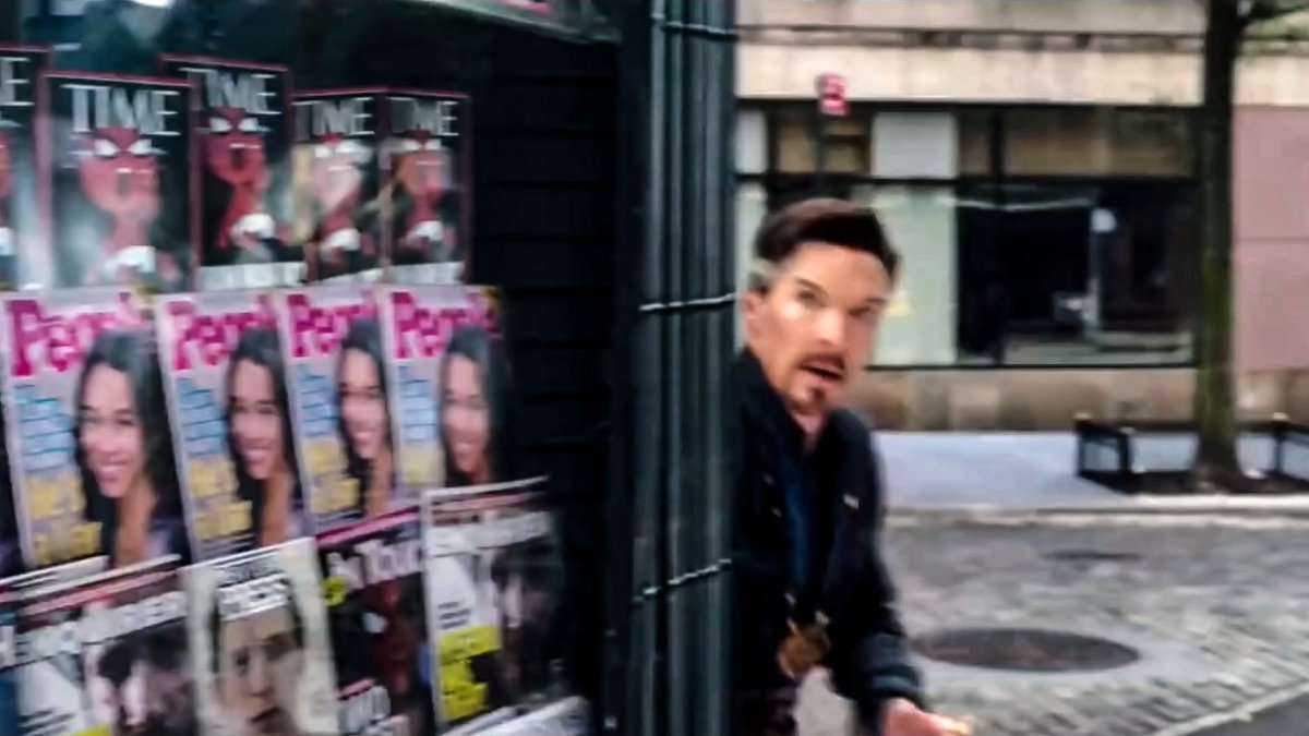 MCU_Direct's tweet photo. An official new clip from #SpiderManNoWayHome features a photo appearance of Liz Toomes on People Magazine! Watch: https://t.co/YlR3JdwPYU https://t.co/mwFGssUG98